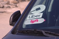 <b>天辰直属代理多伦多Uber或Lyft入行新规：至少3年</b>