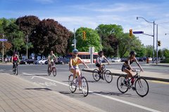 <b>多伦多8月19日起推出天辰总代理电动自行车出租</b>